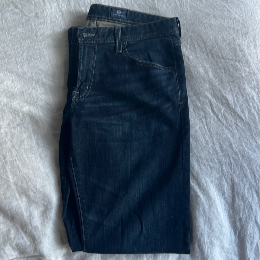 dark wash tapered leg men’s jeans